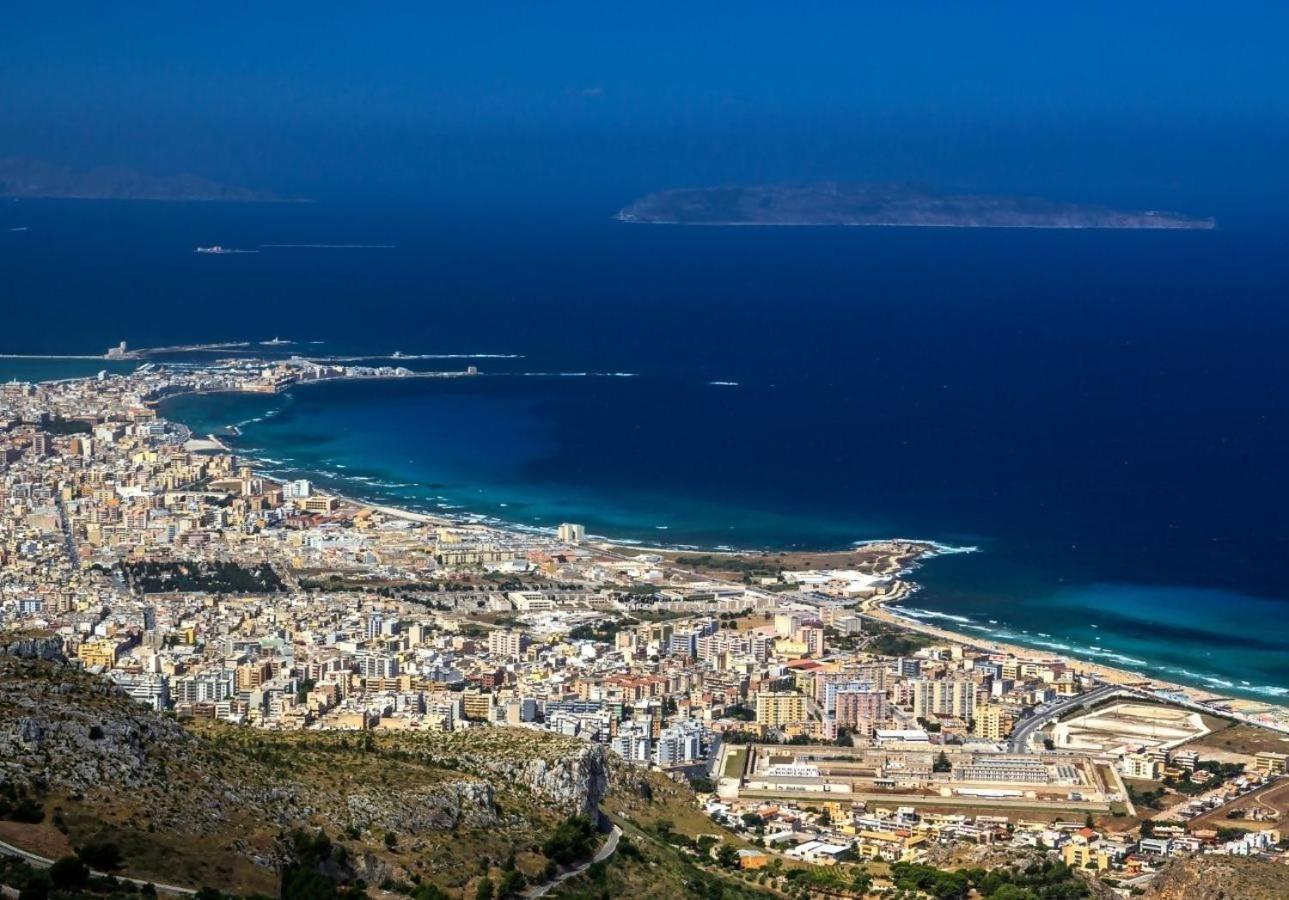 Casinadellepalme Appartamento In Centro Zona Porto تراباني المظهر الخارجي الصورة